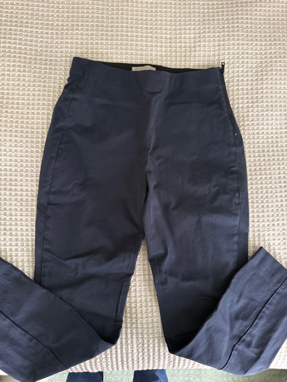 Everlane navy side zip pants in size 6